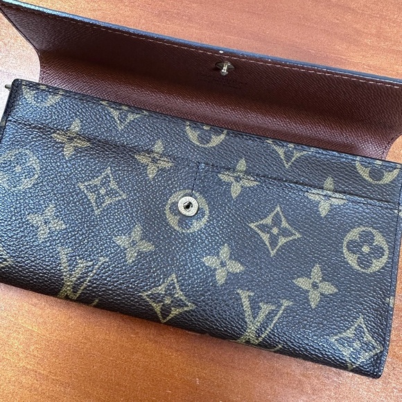 Auth Louis Vuitton Monogram Pochette
Porte Monnaie Credit TH0093 - Picture 8 of 16